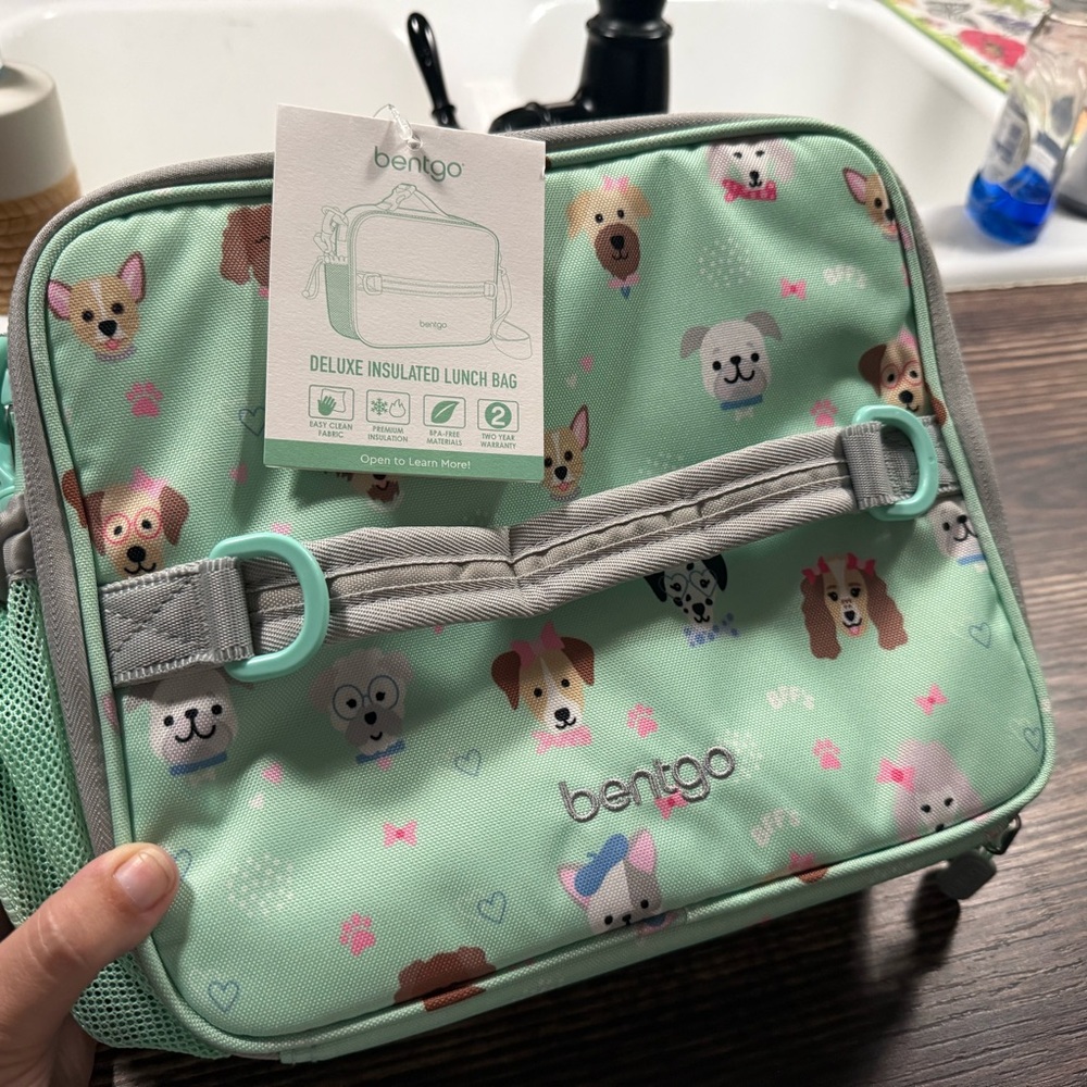 Bentgo Mint Green Dog Print Lunch Bag